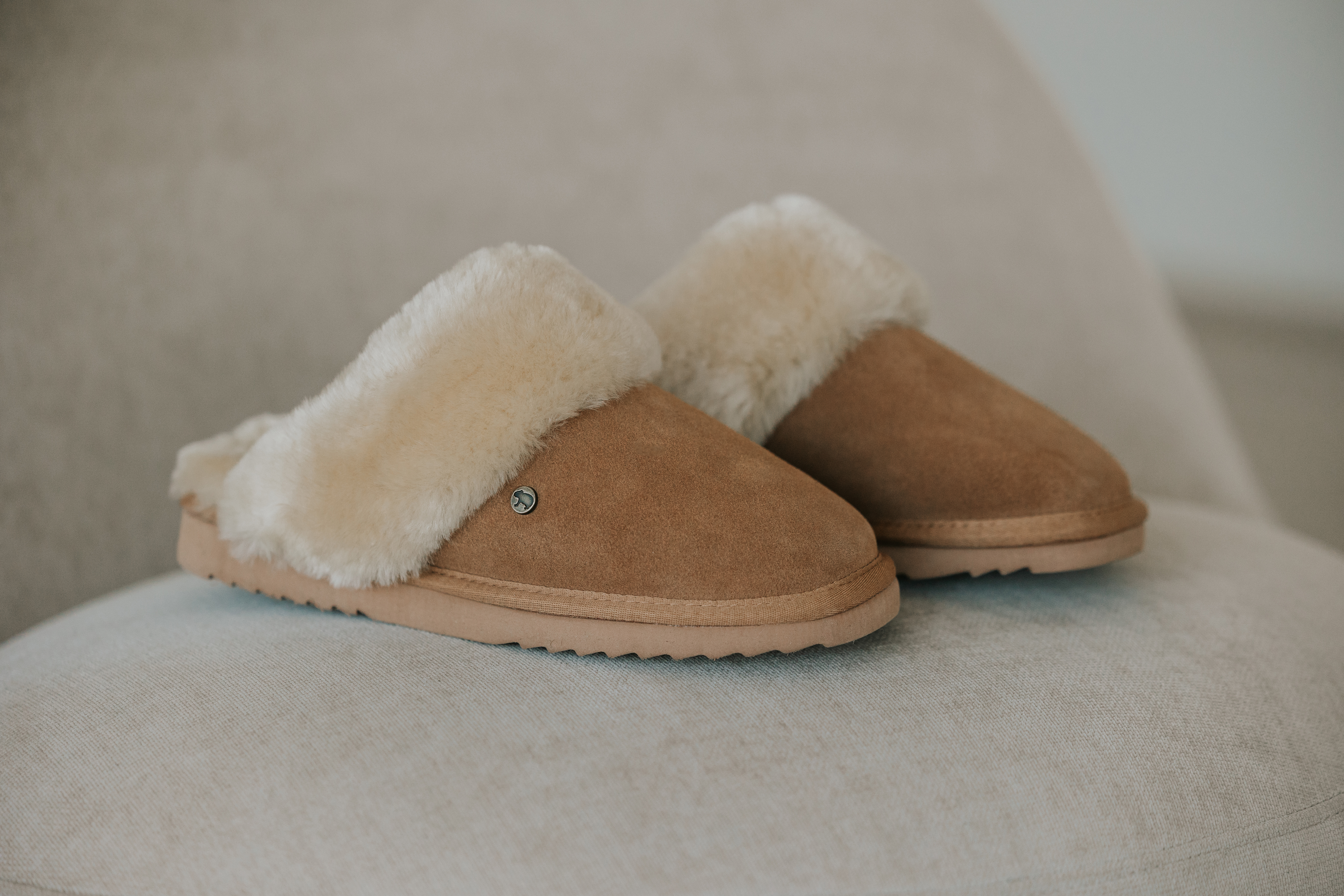 Warmbat Pantoffel Flurry Women Suede Camel